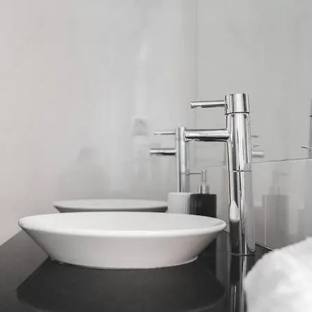 Casa Palmeiras - Com Piscina, Bbq E Ar Condicionado Албуфейра