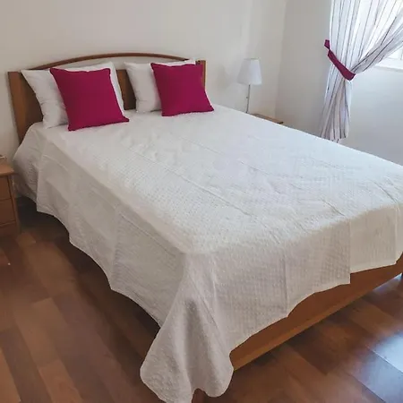 Spacious Family With Private Pool Near Casa Palmeiras Βίλα *