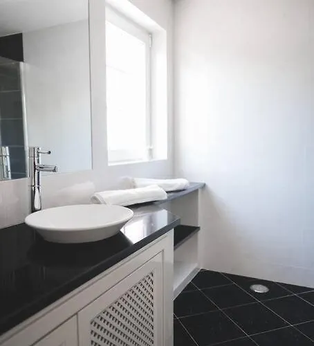 Casa Palmeiras - Com Piscina, Bbq E Ar Condicionado * アルブフェイラ