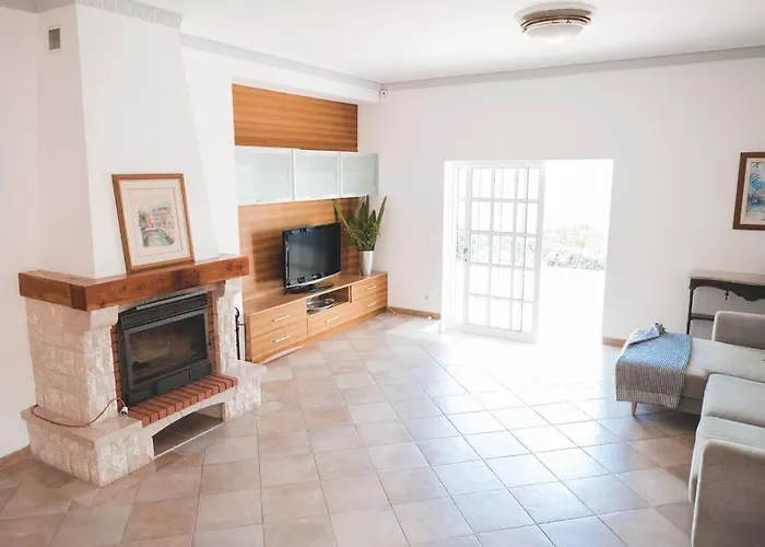 Casa Palmeiras - Com Piscina, Bbq E Ar Condicionado ヴィラ