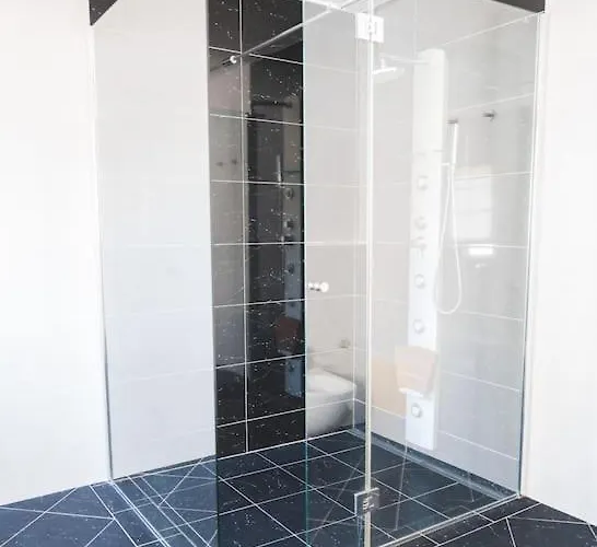 Casa Palmeiras - Com Piscina, Bbq E Ar Condicionado * アルブフェイラ